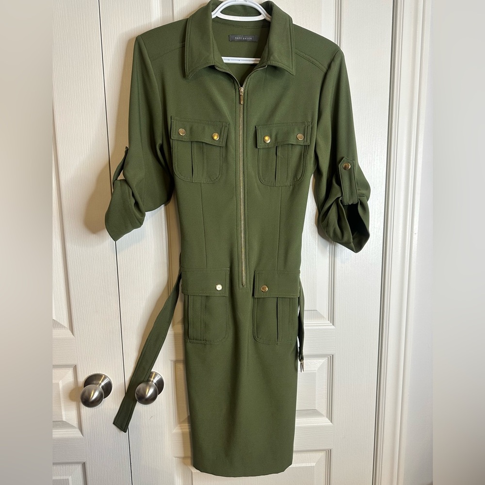 Suzy Shier green belted dress in small